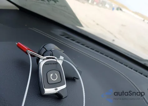 2015 Jeep Cherokee Latitude z USA, uszkodzony, nr VIN 1C4PJLCB8FW506952